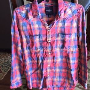 American Eagle boyfriend fit button down shirt
